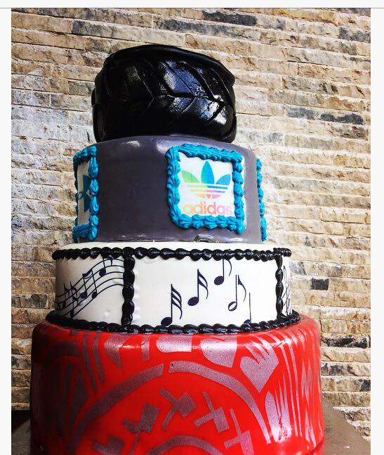 Custom Round Cake